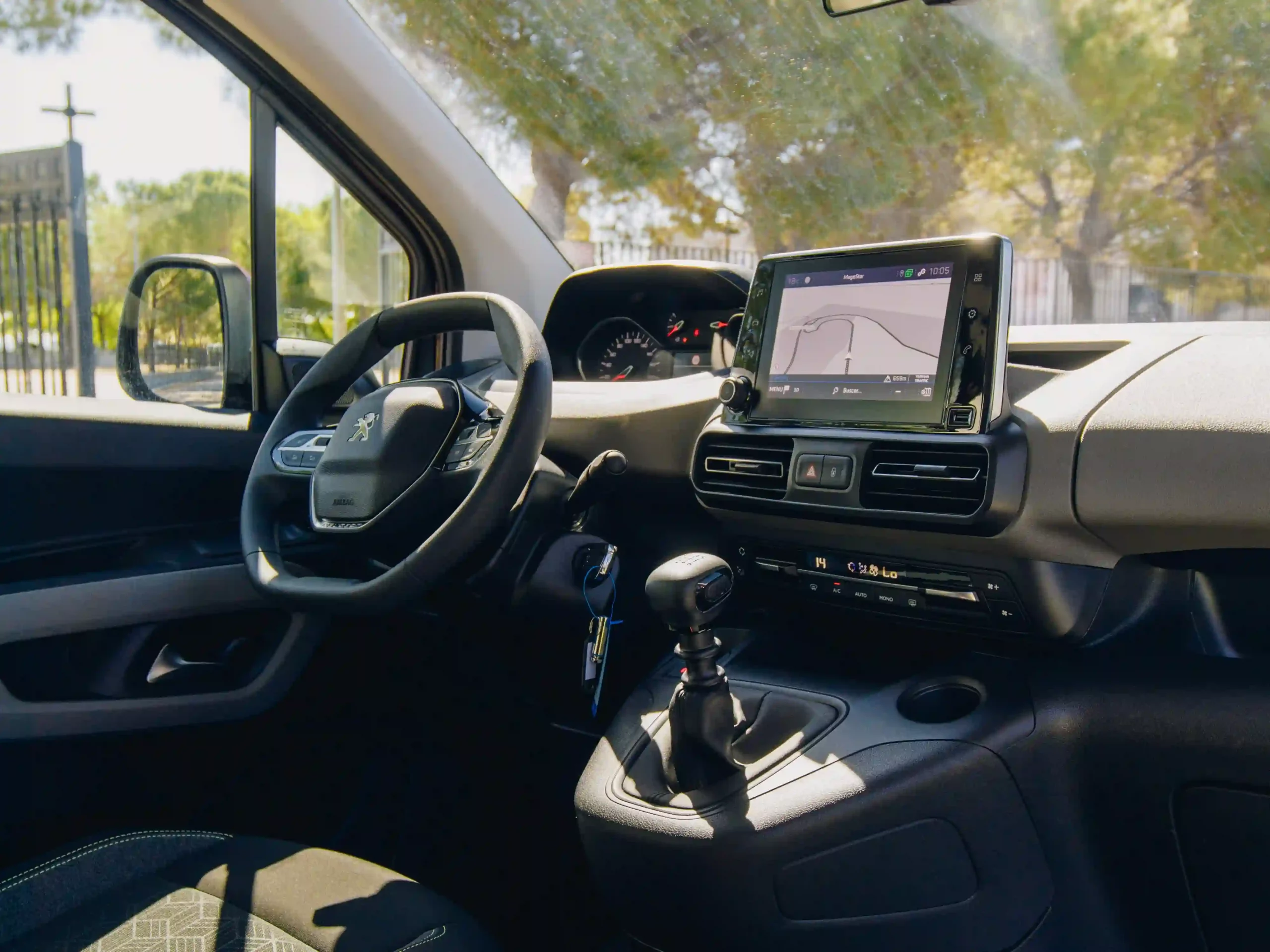 Interior peugeot rifter