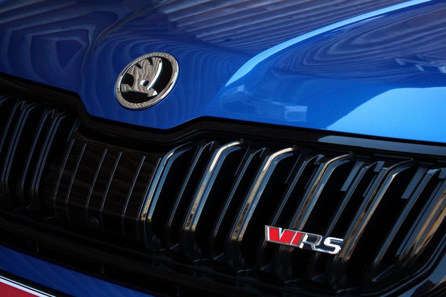 Skoda Elroq: el nuevo "baby" SUV eléctrico que promete mucho por poco